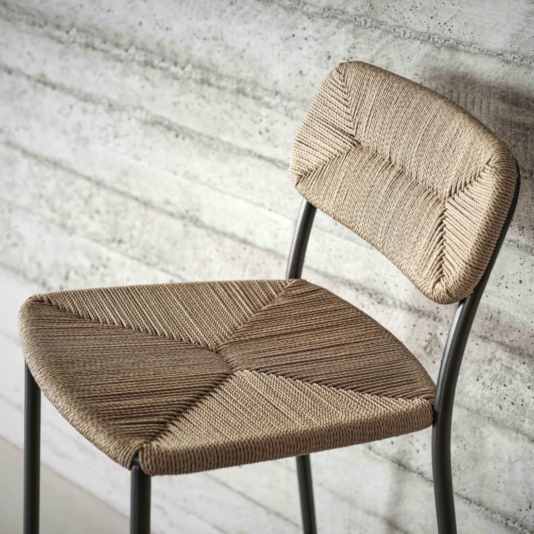 Flexform First Steps Bar Stool LIFESTYLE S 02