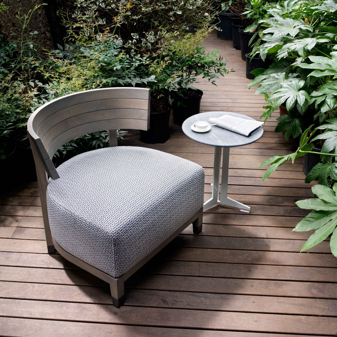 Flexform Outdoor Thomas Armchair LIFESTYLE S 01