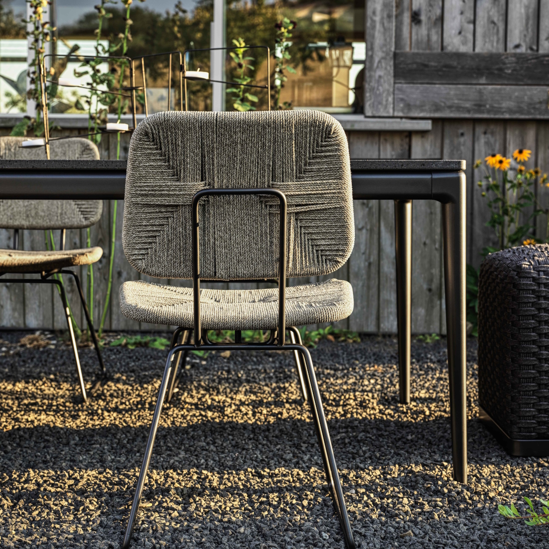 Flexform Pico Outdoor Dining Table LIFESTYLE S 02