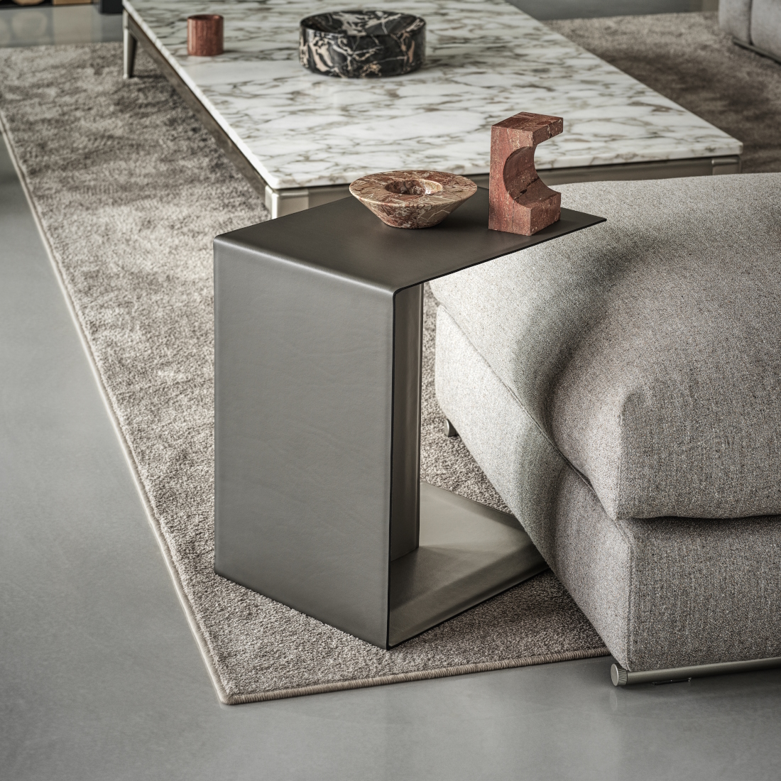 Flexform Plain Side Table LIFESTYLE S 01