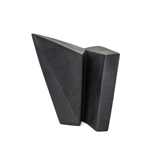 Gardeco Distracted Bronze Sculpture GND GA333 STILL LIFE S 01