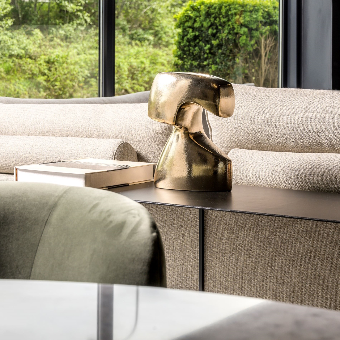 Gardeco Freyr Bronze Ornament GND GA275P LIFESTYLE S 01