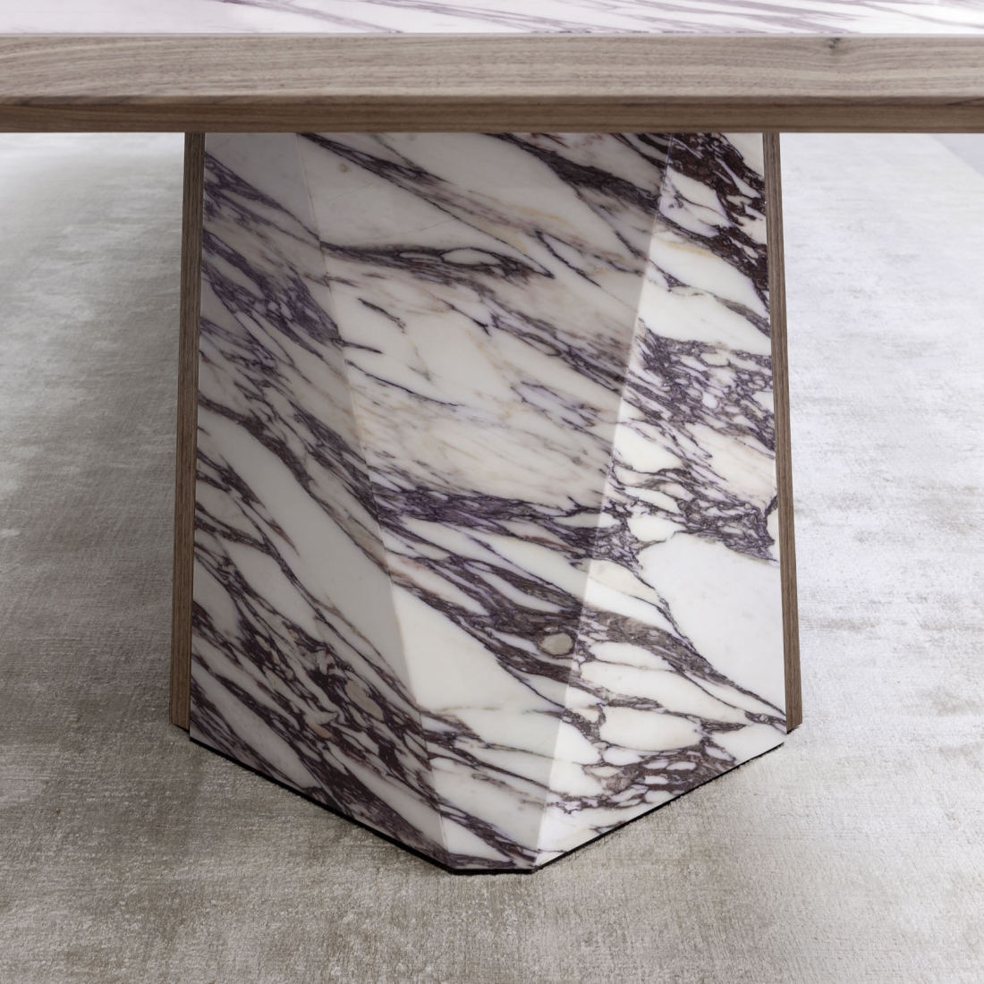 Giorgetti Amadeus Marble Dining Table LIFESTYLE S 03