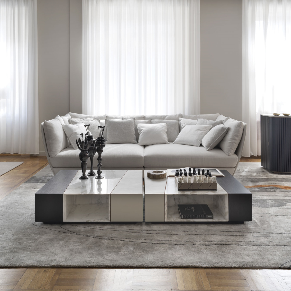 Giorgetti Scaleno Coffee Table LIFESTYLE S 01
