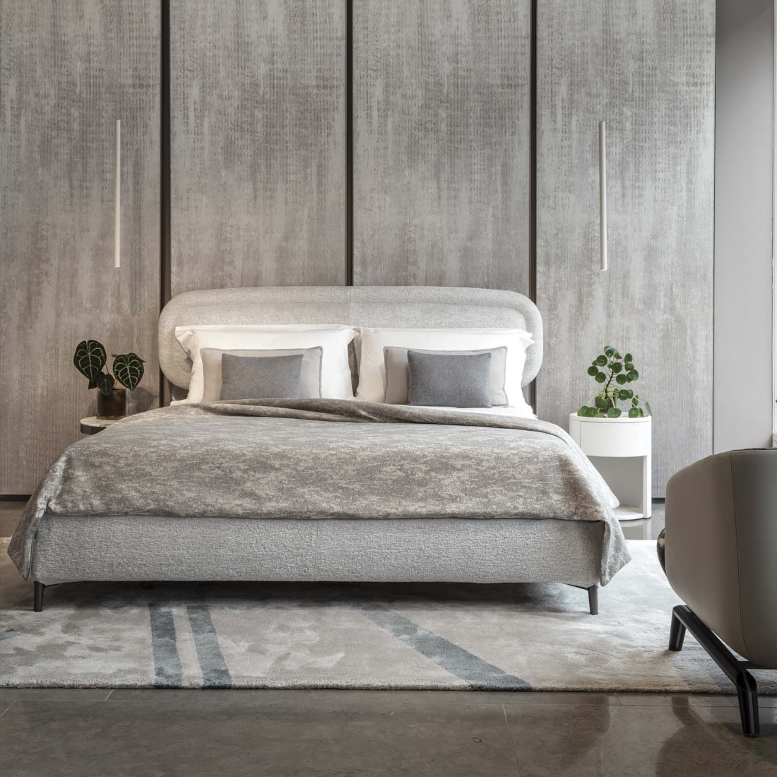 Giorgetti Side Vibe Bedside Table LIFESTYLE S 01