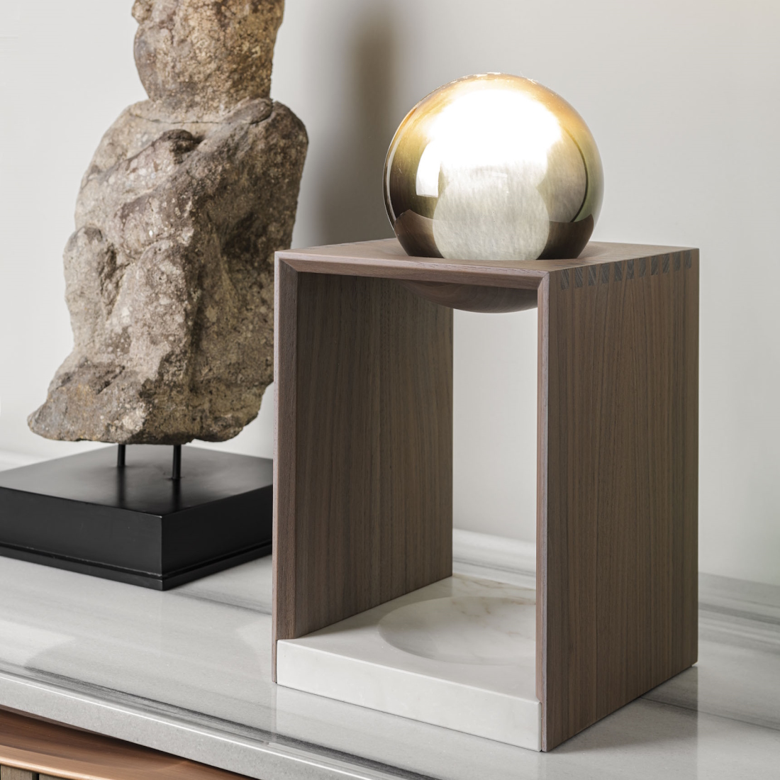 Giorgetti Spaziotempo Table Lamp S LIFESTYLE 01