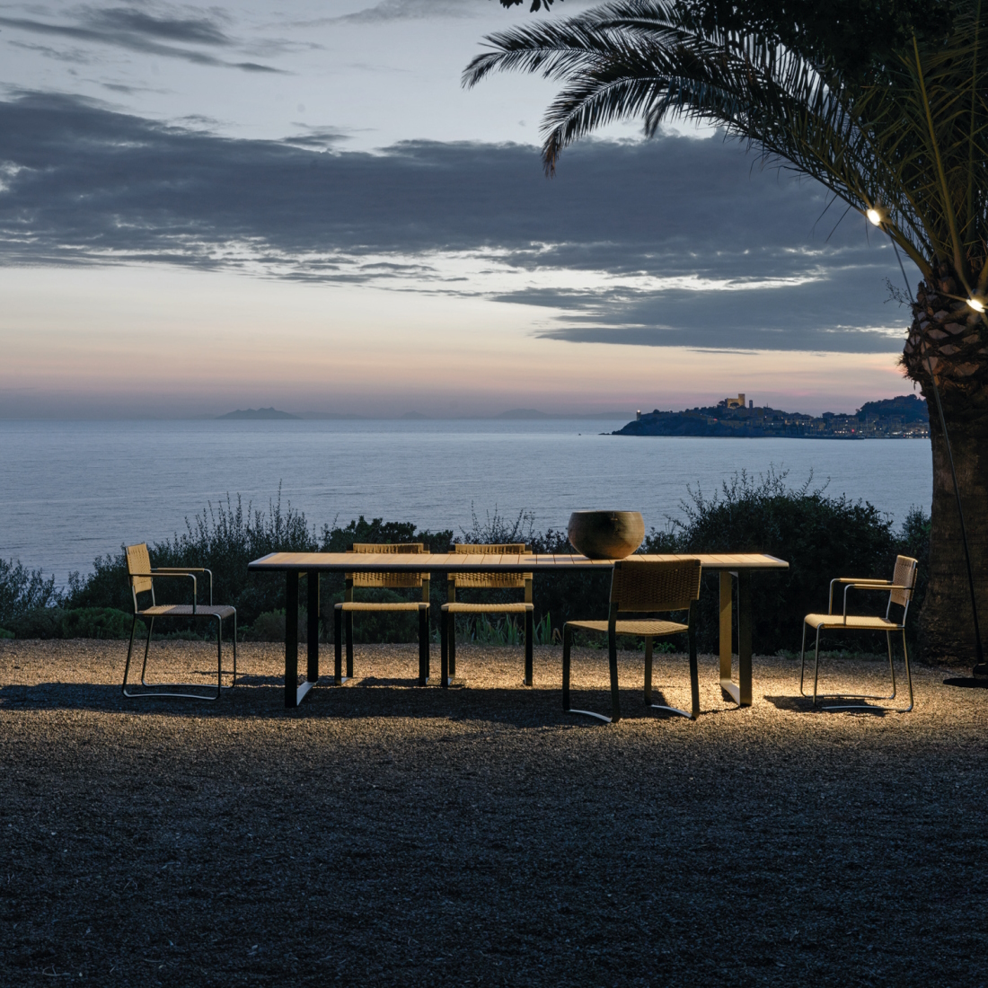 Molteni C Golden Gate Outdoor Dining Table LIFESTYLE S 03