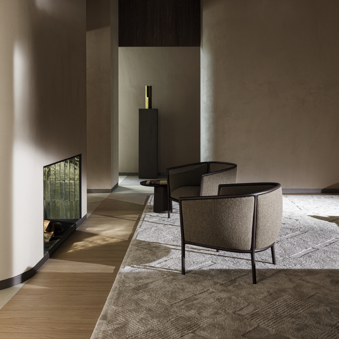 Molteni C Margou Armchair LIFESTYLE S 01