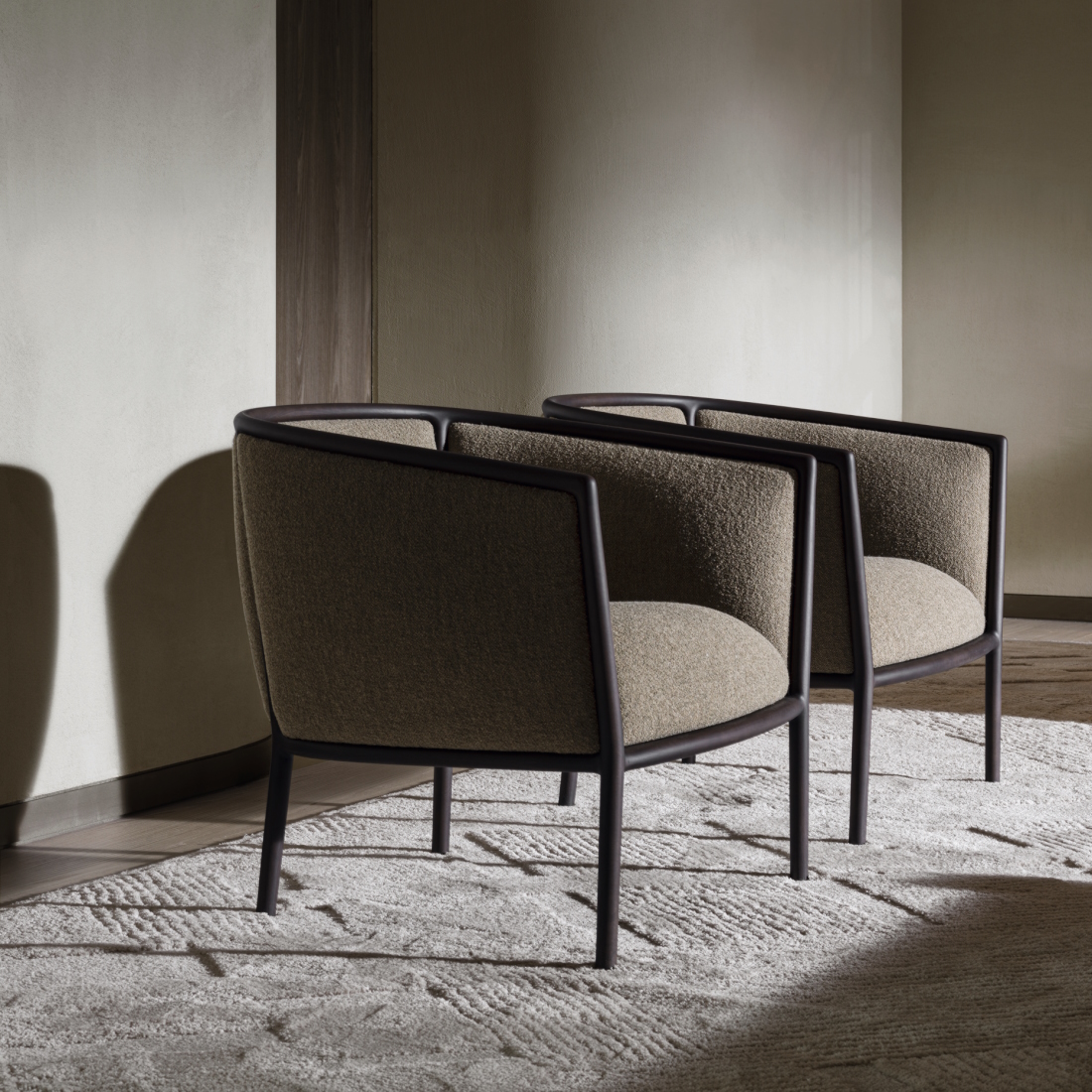 Molteni C Margou Armchair LIFESTYLE S 02