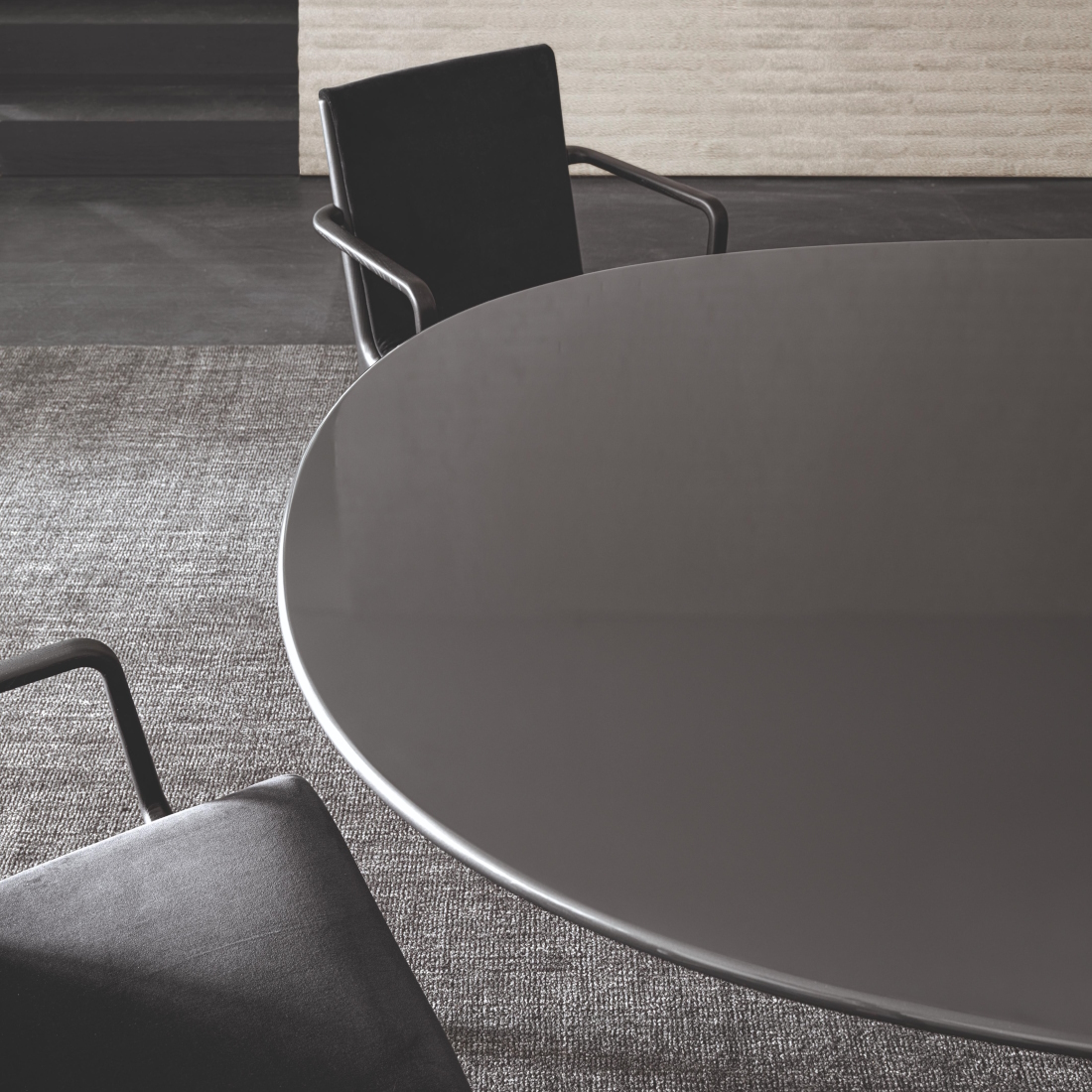 Molteni C Mateo Lacquered Dining Table LIFESTYLE S 03