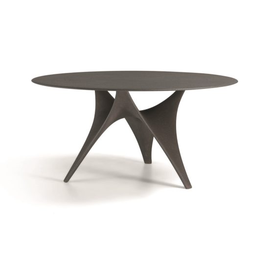 Molteni C Outdoor Arc Dining Table STILL LIFE S 01