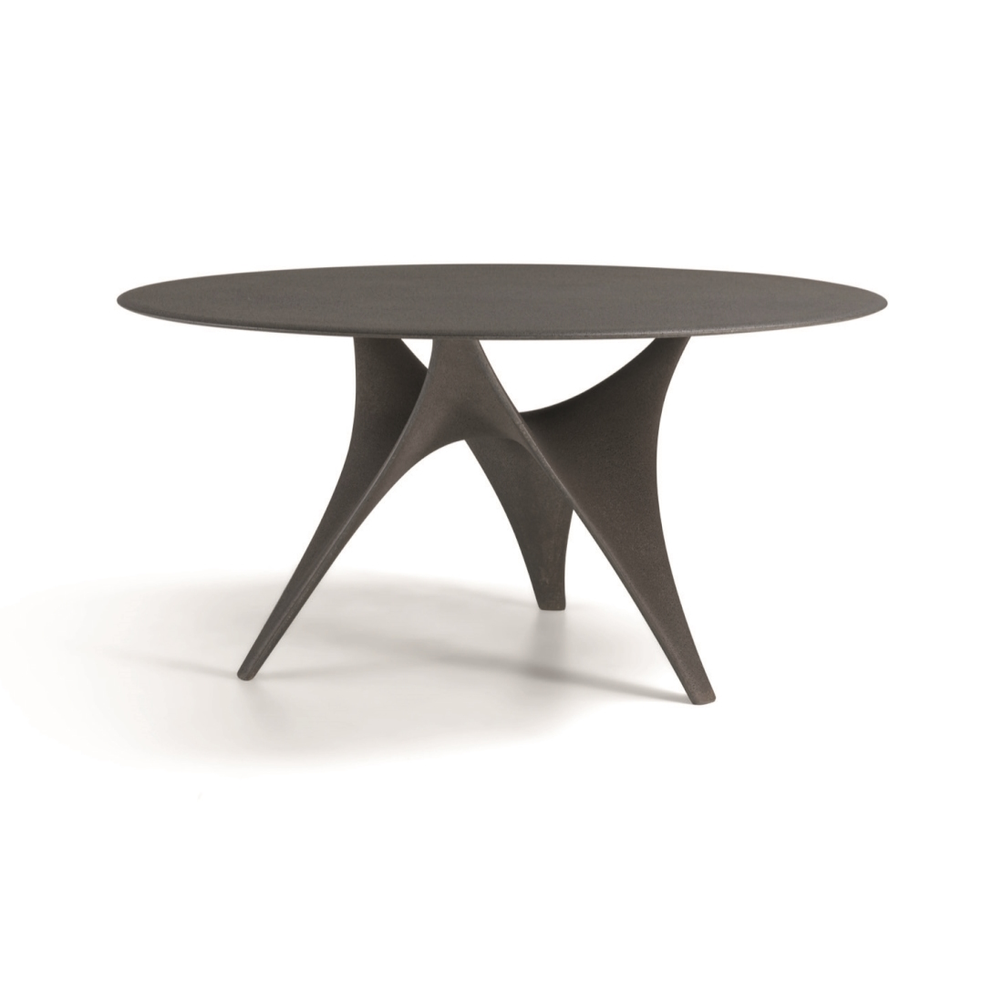 Molteni C Outdoor Arc Dining Table STILL LIFE S 01