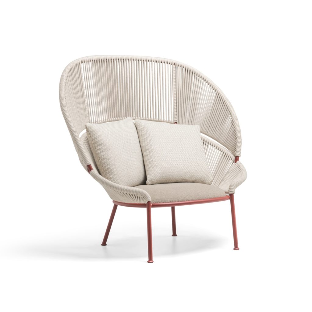 Molteni C Outdoor Petalo High Back Armchair STILL LIFE S 01