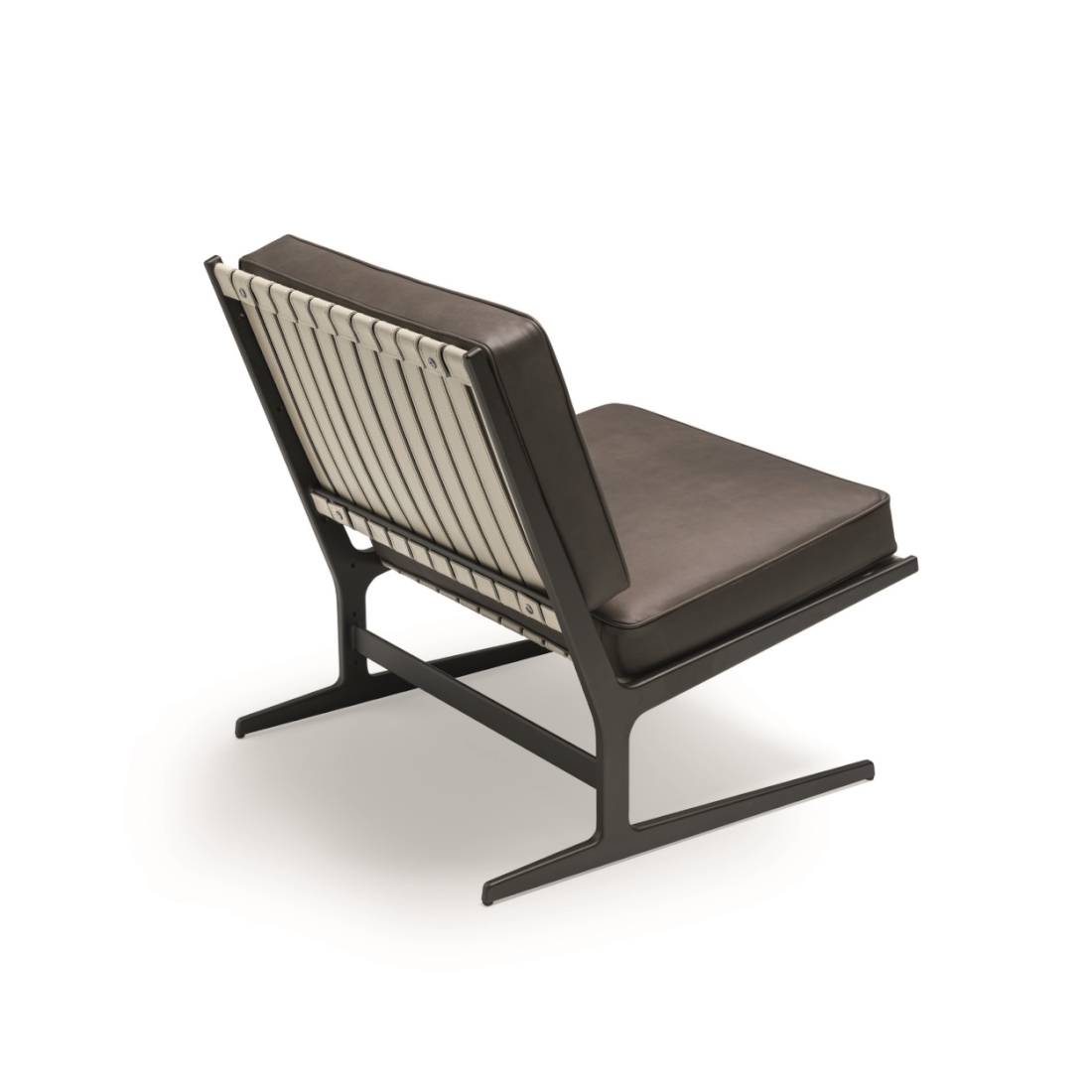 Molteni C Paula Armchair STILL LIFE S 04