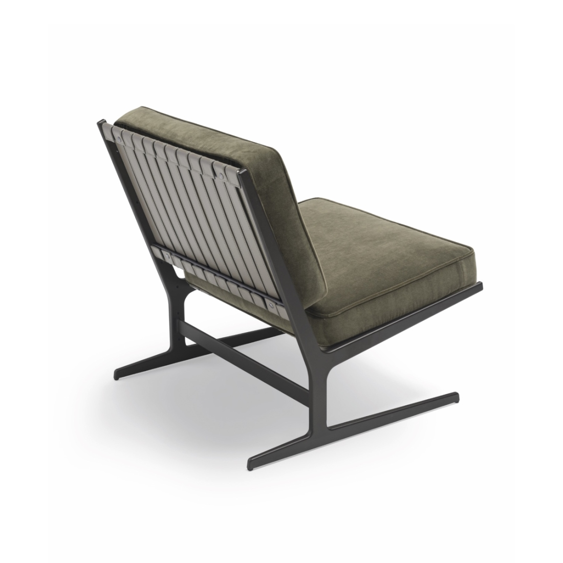 Molteni C Paula Armchair STILL LIFE S 08