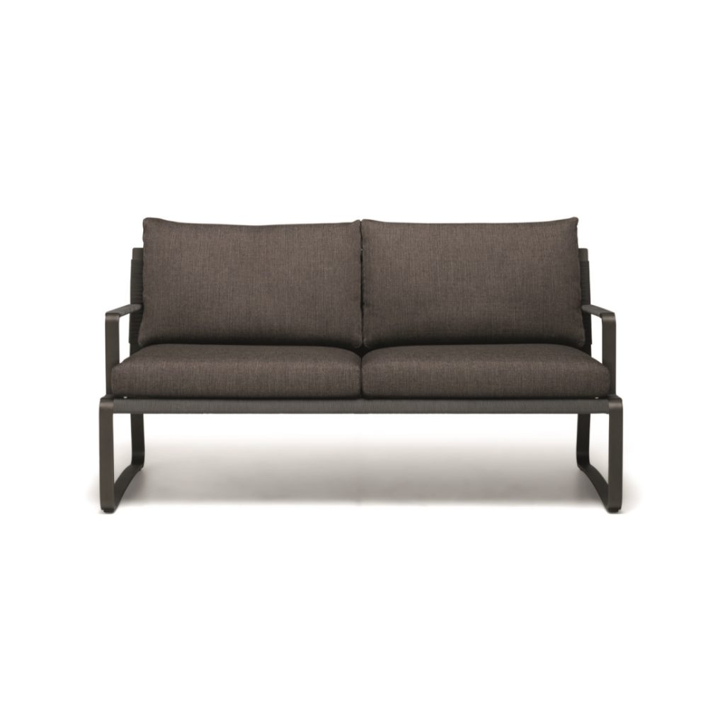 Molteni C Phoenix Outdoor Sofa STILL LIFE S 01