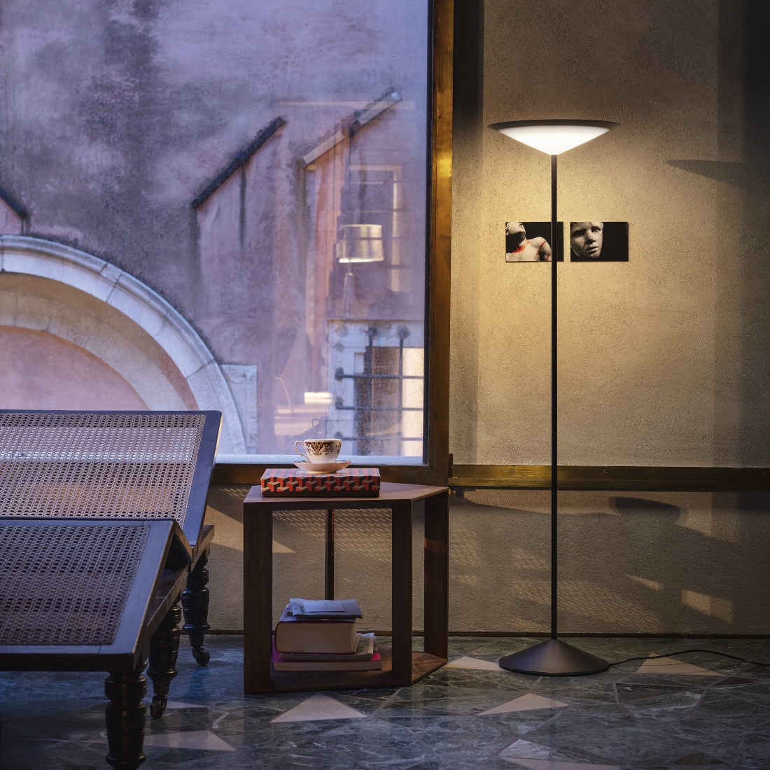 Penta Narciso Floor Lamp Bronze LIFESTYLE S 01