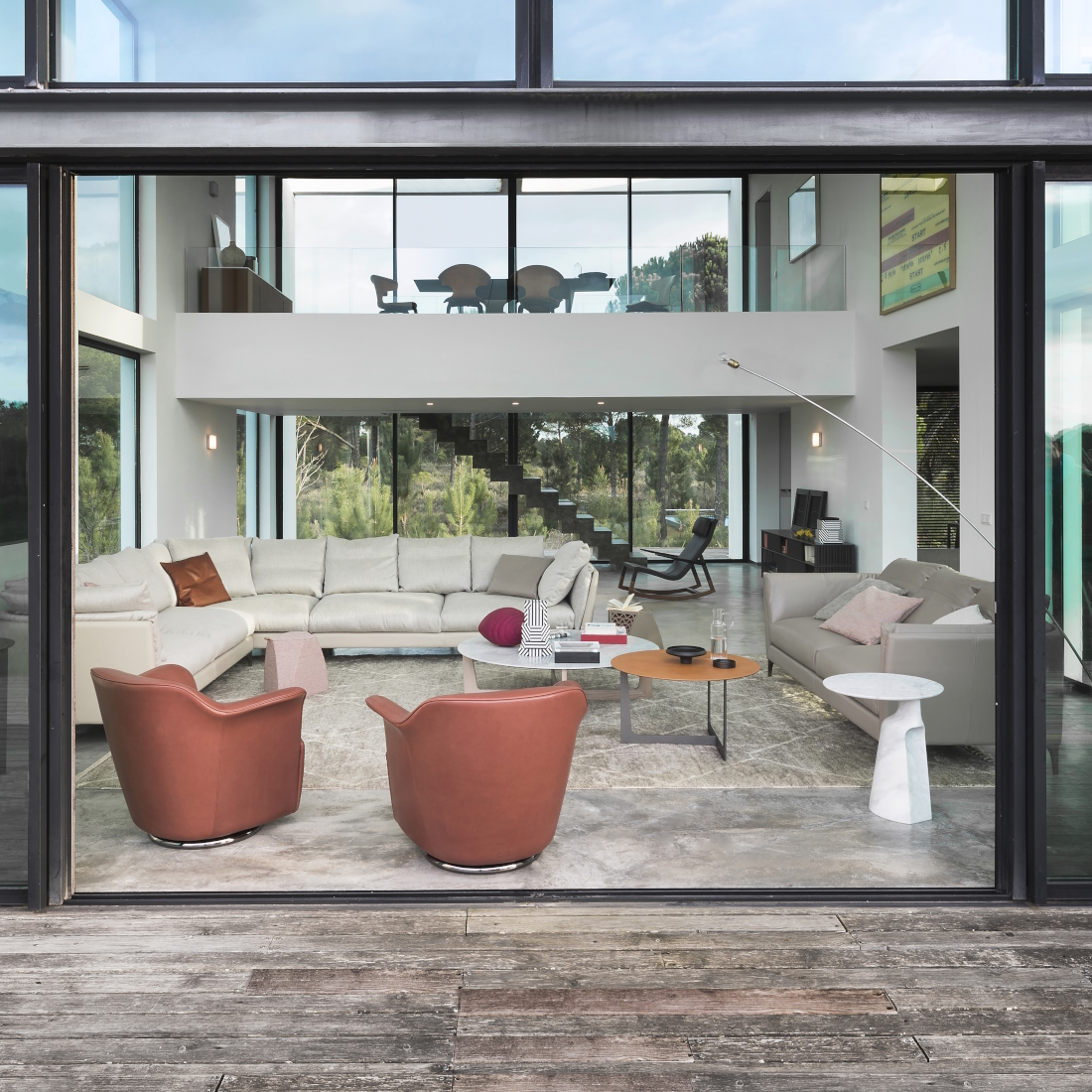 Poltrona Frau Aida Armchair LIFESTYLE S 02