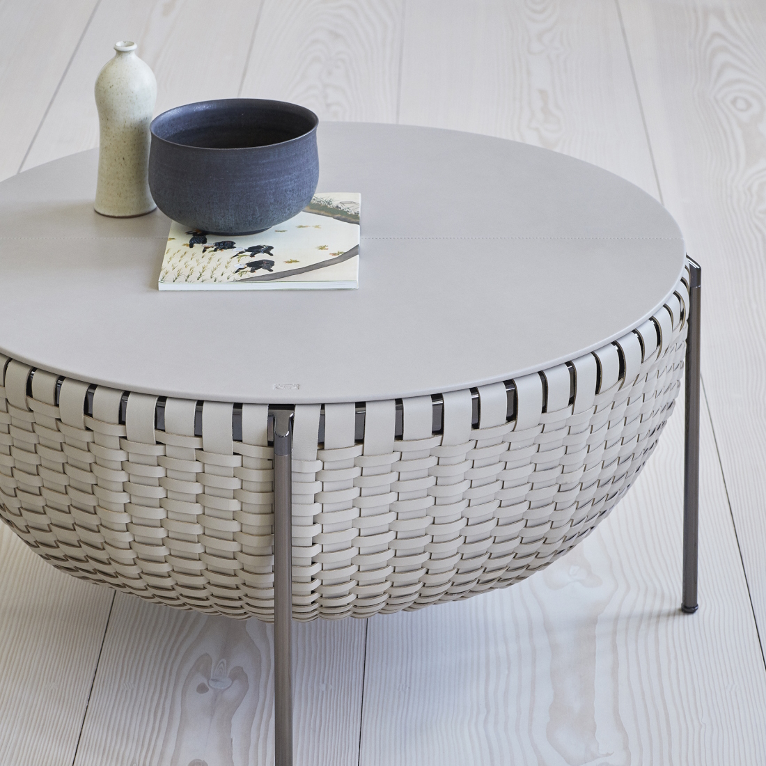 Poltrona Frau Cestlavie Storage Basket LIFESTYLE S 02