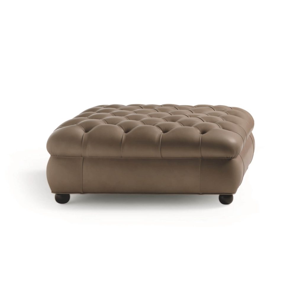 Poltrona Frau Chester One Ottoman STILL LIFE S 01