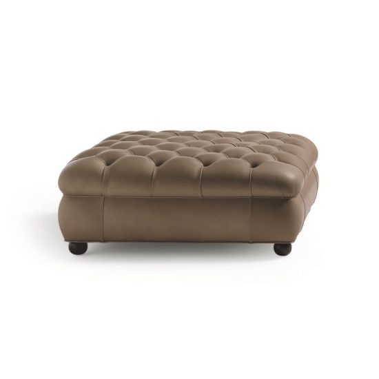 Poltrona Frau Chester One Ottoman STILL LIFE S 01