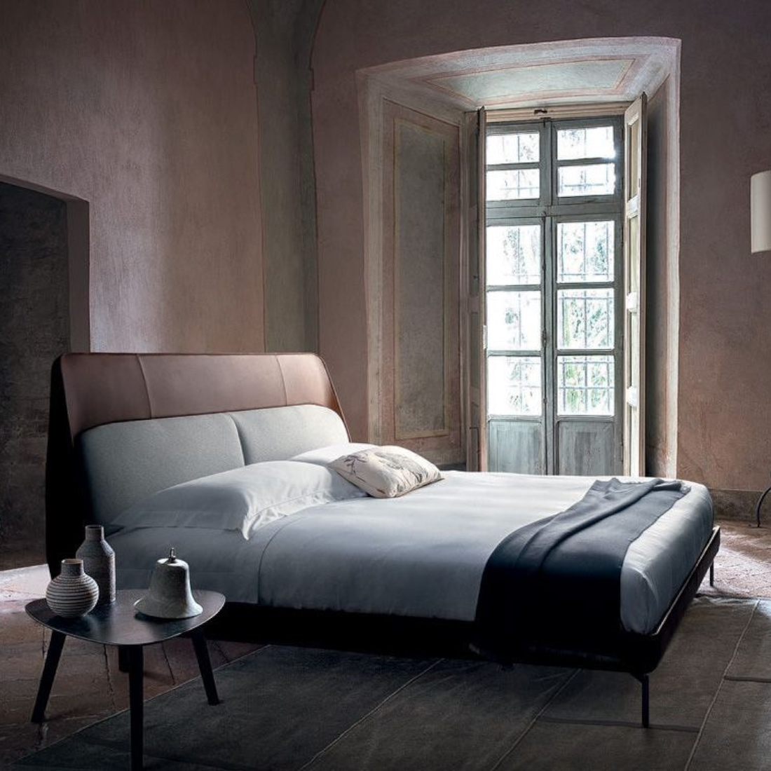 Poltrona Frau Coupe Bed LIFESTYLE S 01