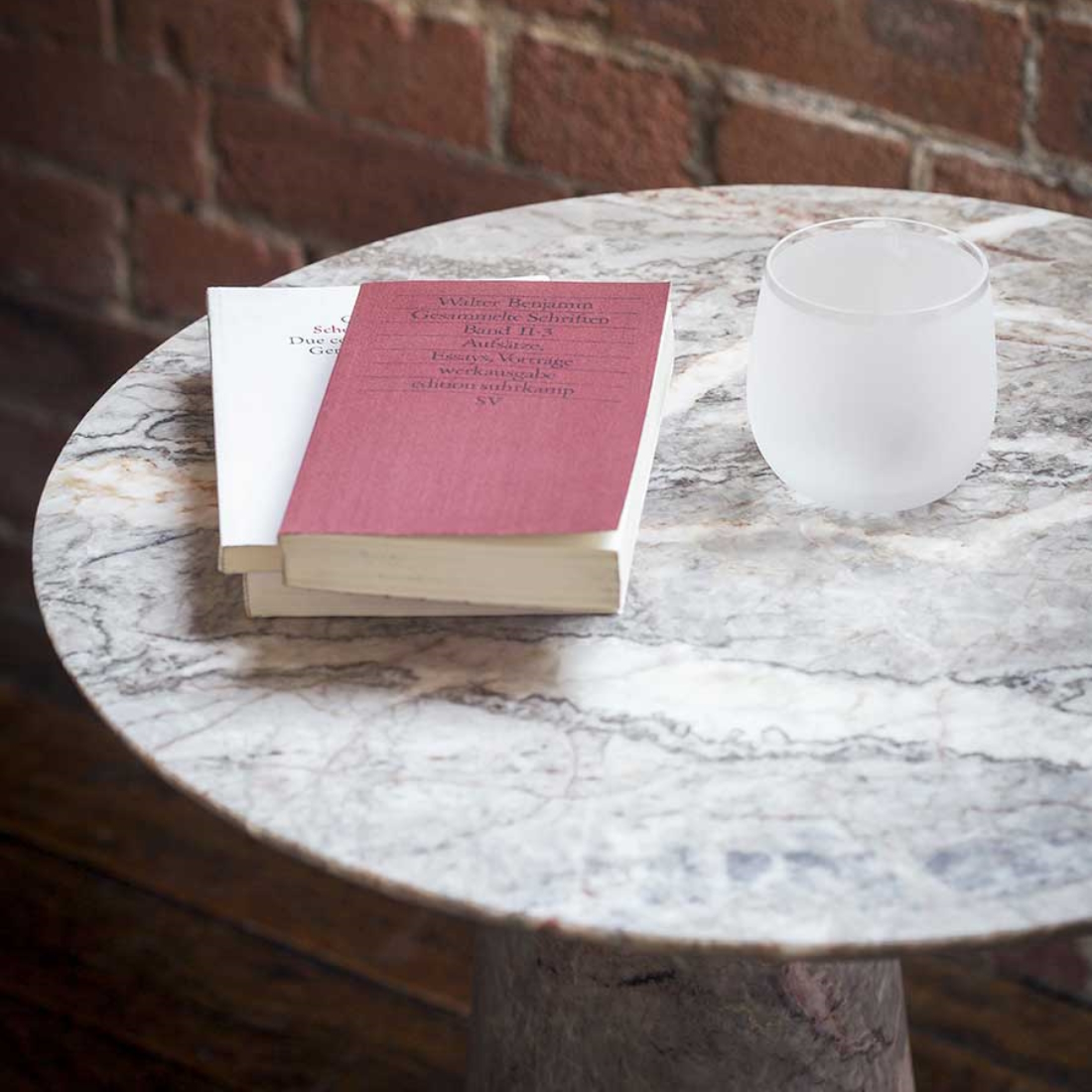 Poltrona Frau Ilary Monolithic Side Table LIFESTYLE S 03