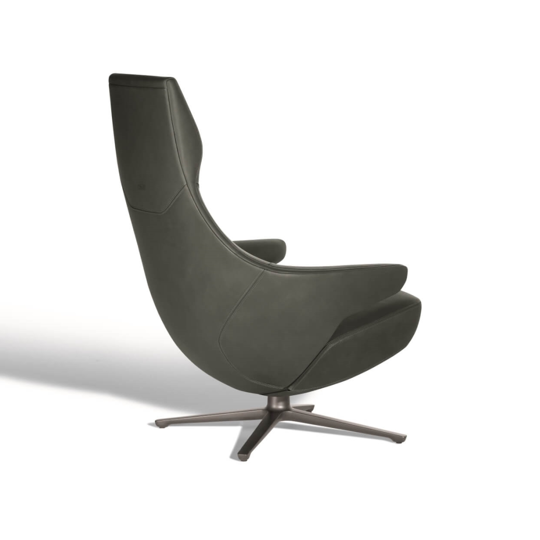 Poltrona Frau Jay Lounge Armchair STILL LIFE S 04