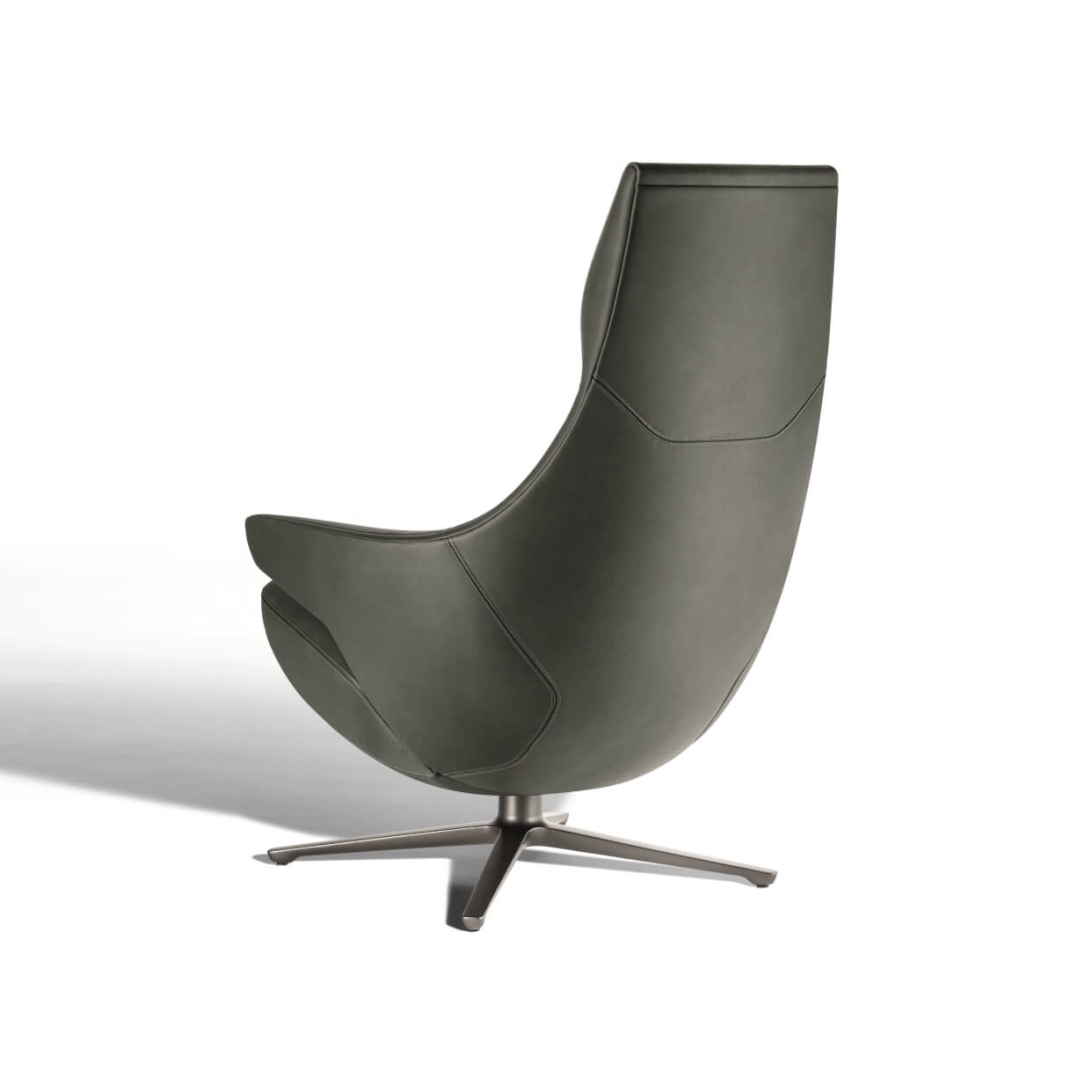 Poltrona Frau Jay Lounge Armchair STILL LIFE S 05