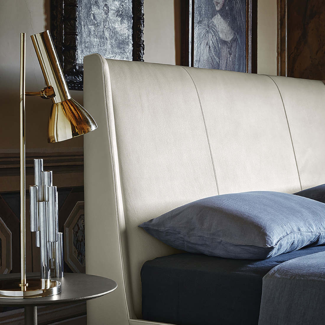 Poltrona Frau Suzie Wong Bed LIFESTYLE S 02