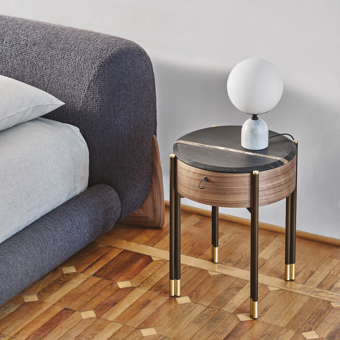 Porada Bayus Tondo 44 Bedside Cabinet LIFESTYLE S 01