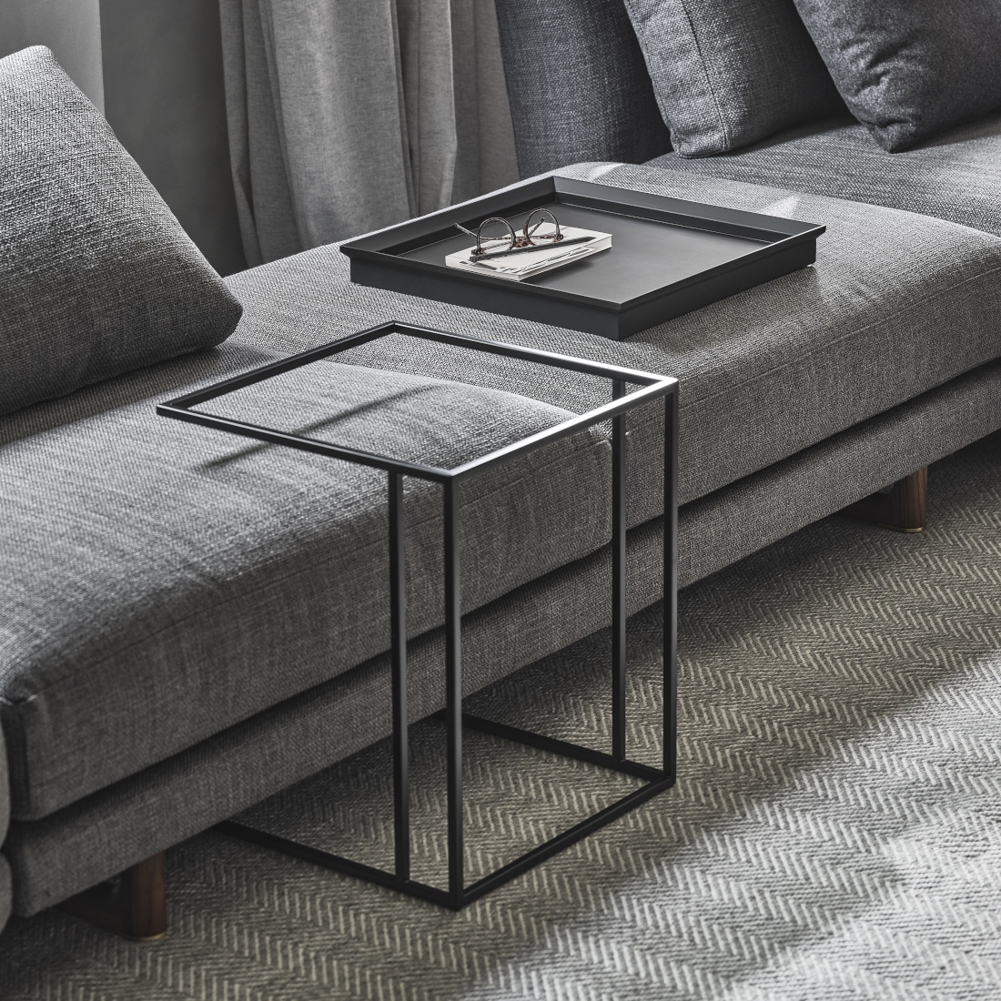 Porada Cucu Side Table LIFESTYLE S 01