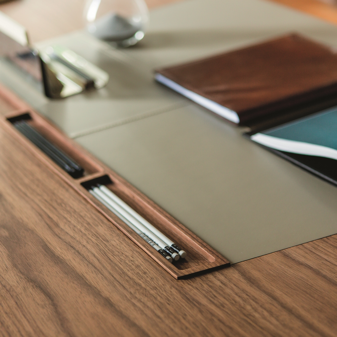 Porada Flavio Desk LIFESTYLE S 02