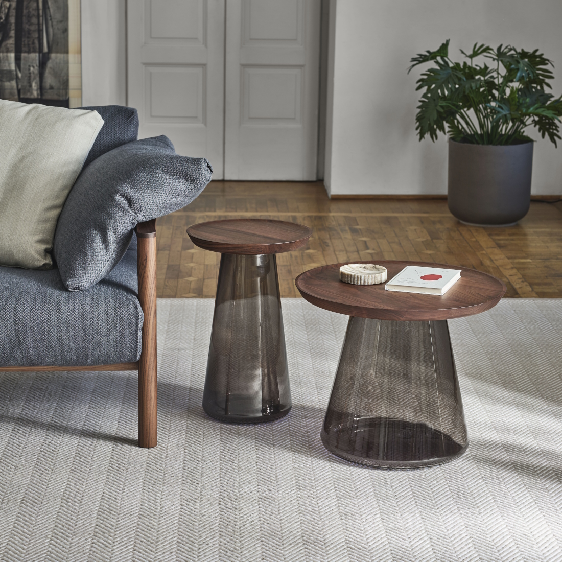 Porada Jigger Side Table Fume LIFESTYLE S 01