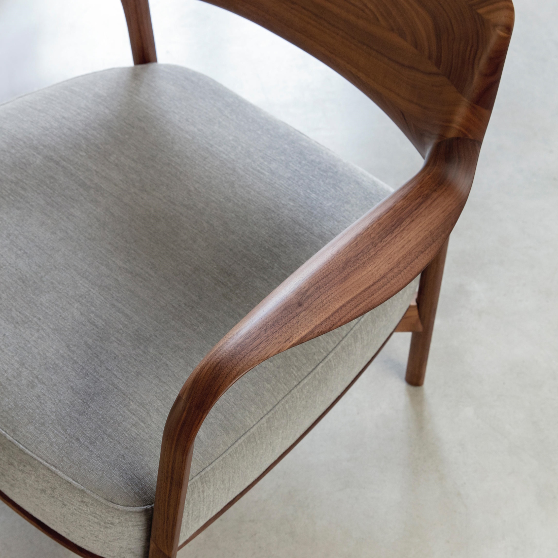 Porada Louis Armchair LIFESTYLE S 02