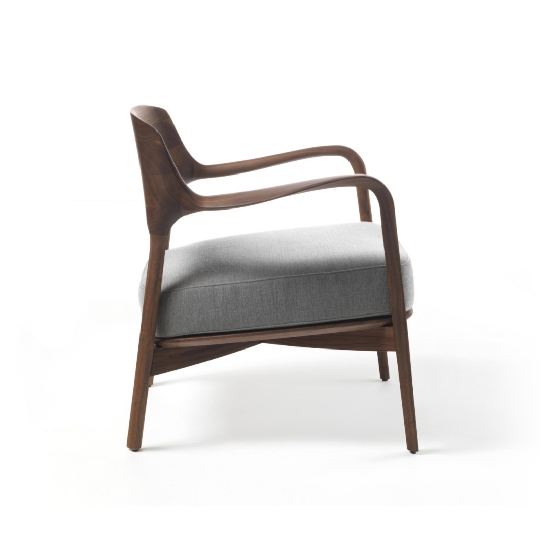 Porada Louis Armchair STILL LIFE S 02