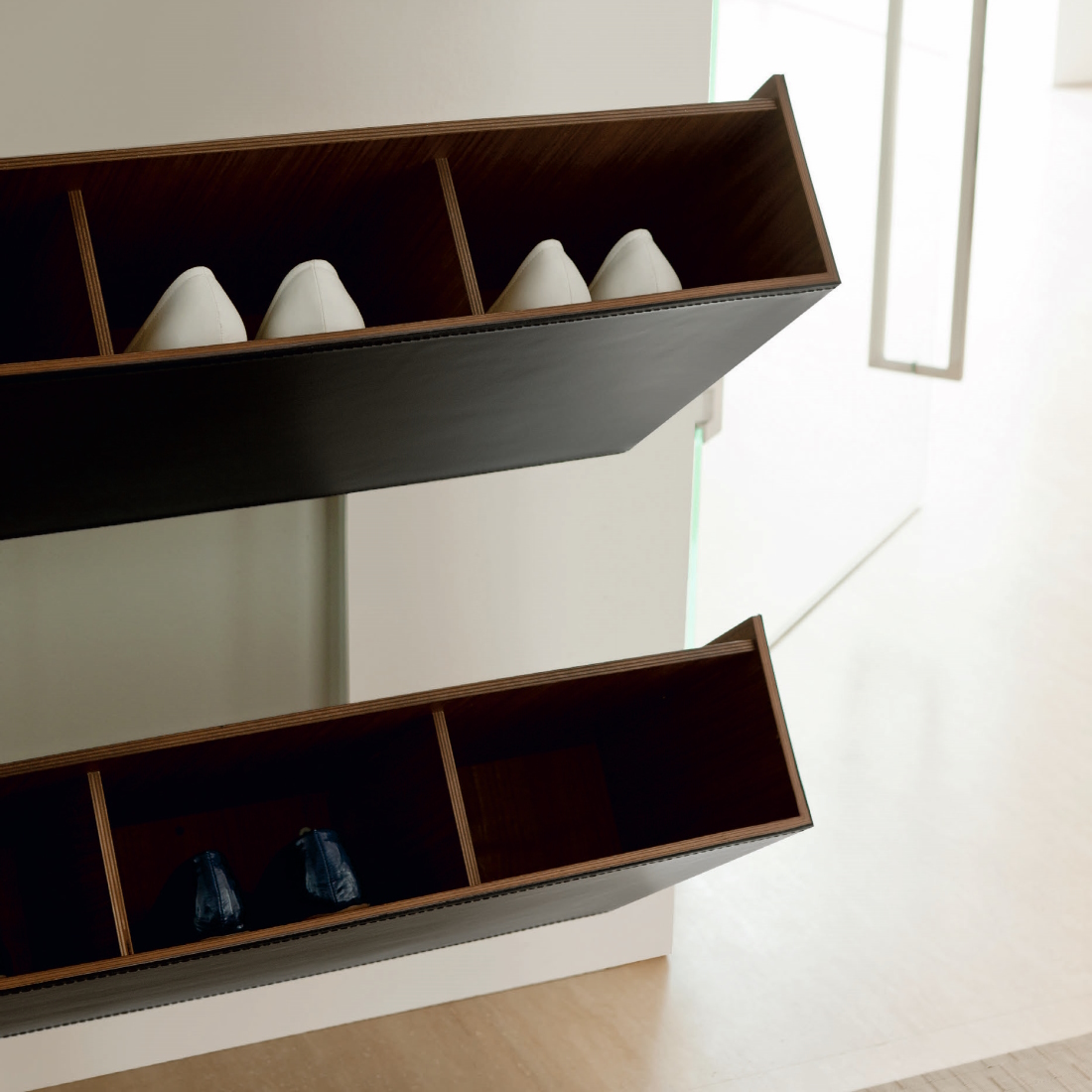Porada Pit Stop Shoe Rack LIFESTYLE S 01