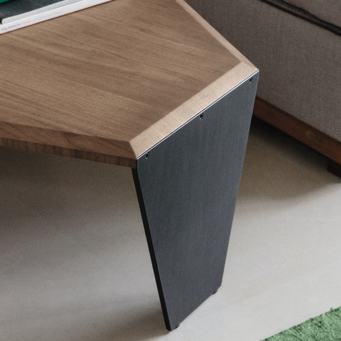 Porada Tortuga Coffee Table LIFESTYLE S 03