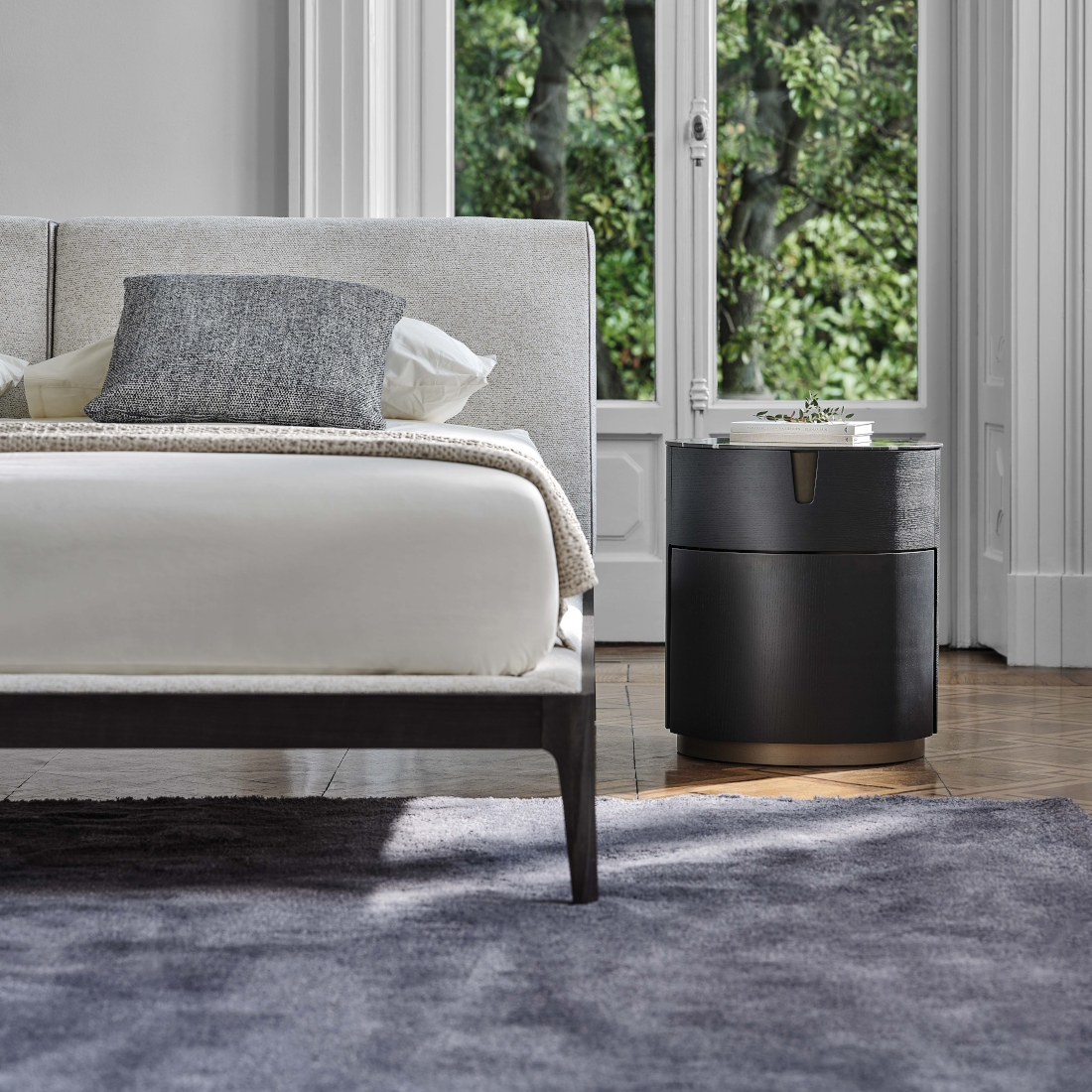 Porada Tylsa Night 54 Night Stand LIFESTYLE S S 01