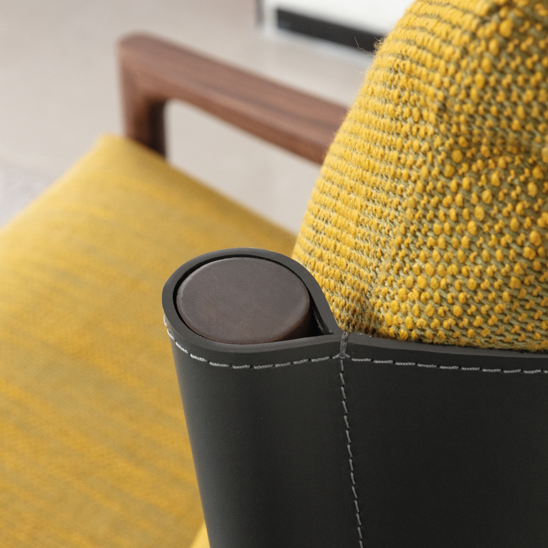 Porada Vera Bergere Armchair LIFESTYLE S 02