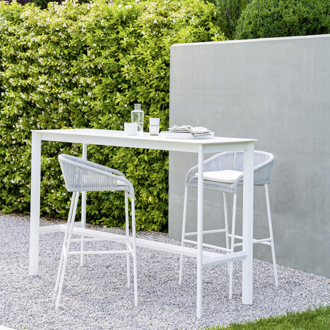 Varaschin Cricket Outdoor Bar Stool 2 LIFESTYLE S 01