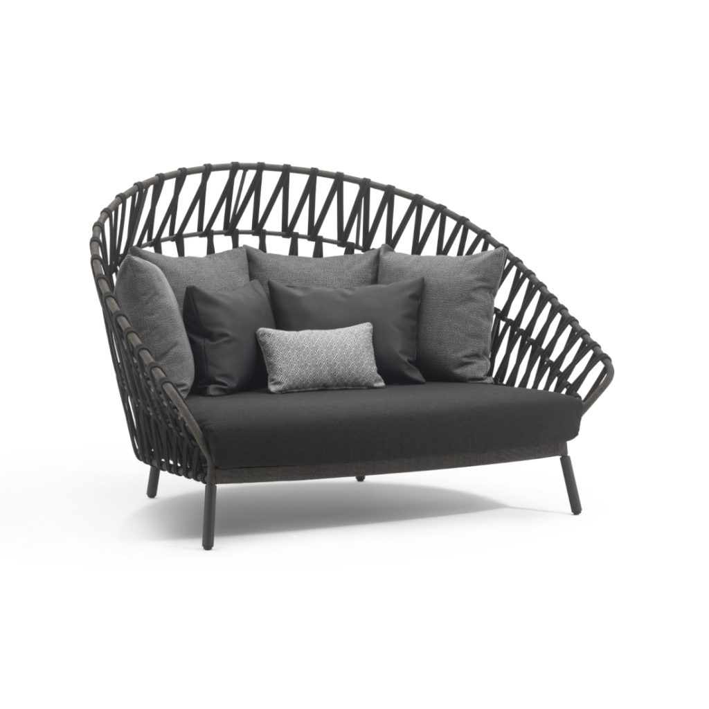 Varaschin Emma Cross Compact Daybed STILL LIFE S 01