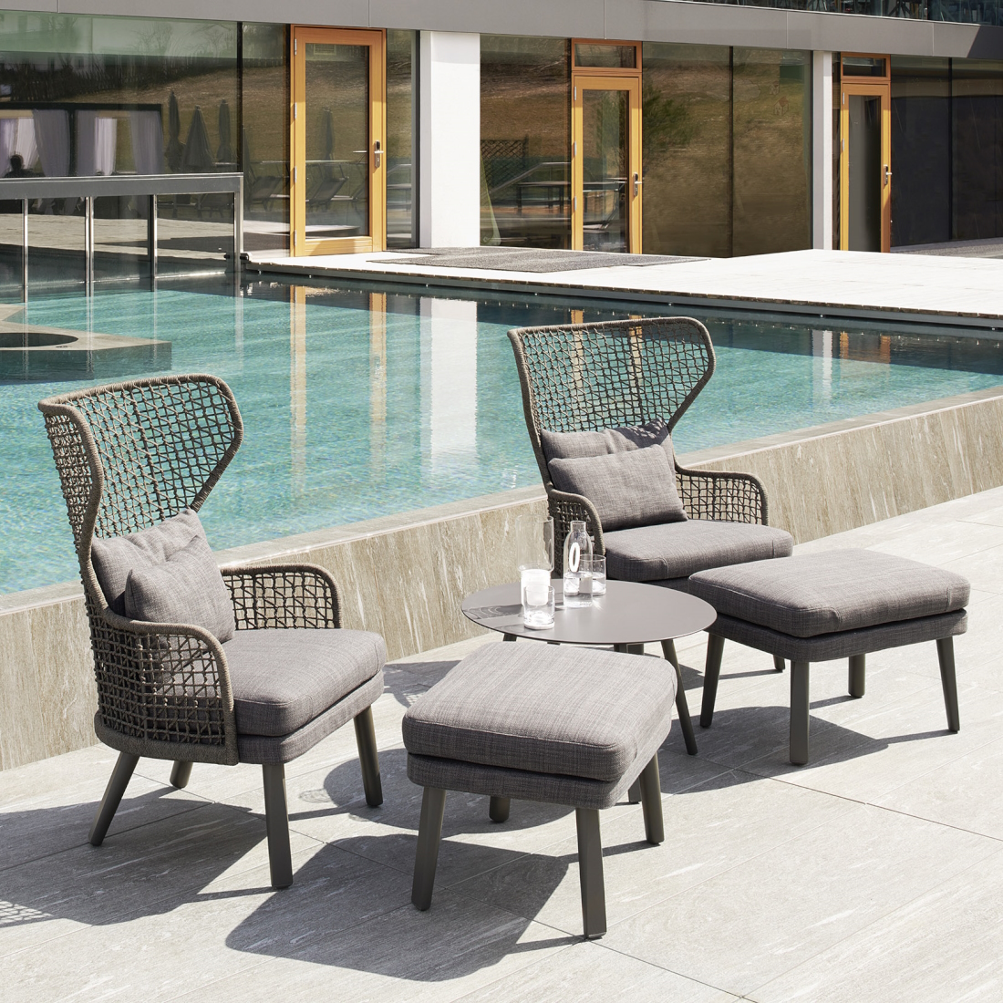 Varaschin Outdoor Emma Bergere Armchair 1 LIFESTYLE S 01