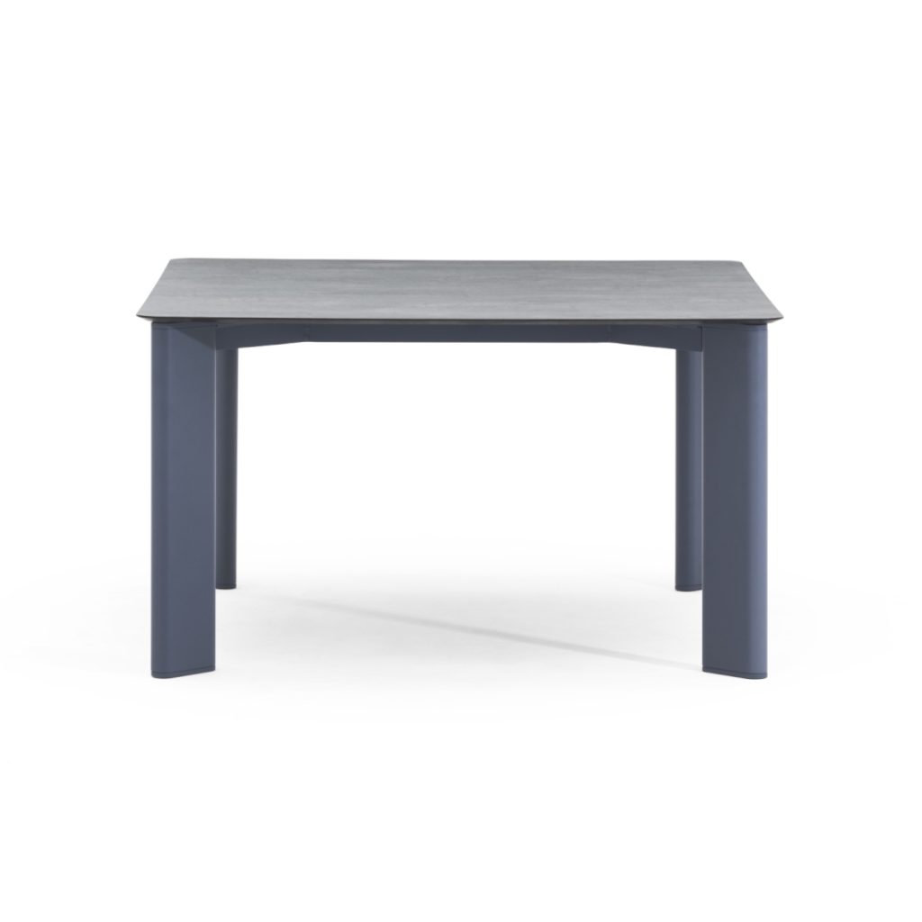 Varaschin Plinto Square Dining Table Outdoor STILL LIFE S 01