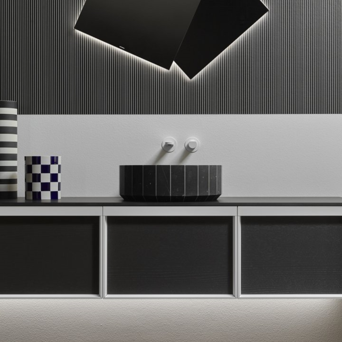 Antoniolupi Fonte Countertop Basin Black Marble LIFESTYLE S 01