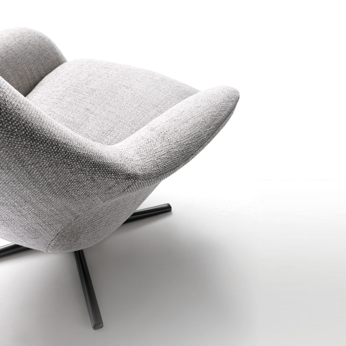 Flexform Sveva Soft Indoor Armchair STILL LIFE S 004