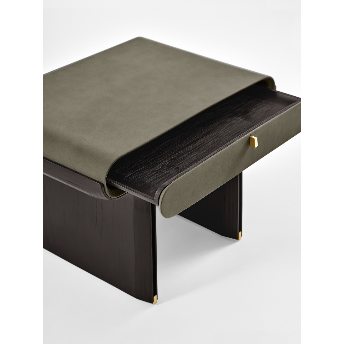 Gallotti Radice Stami Night Bedside Cabinet STILL LIFE S 2 03