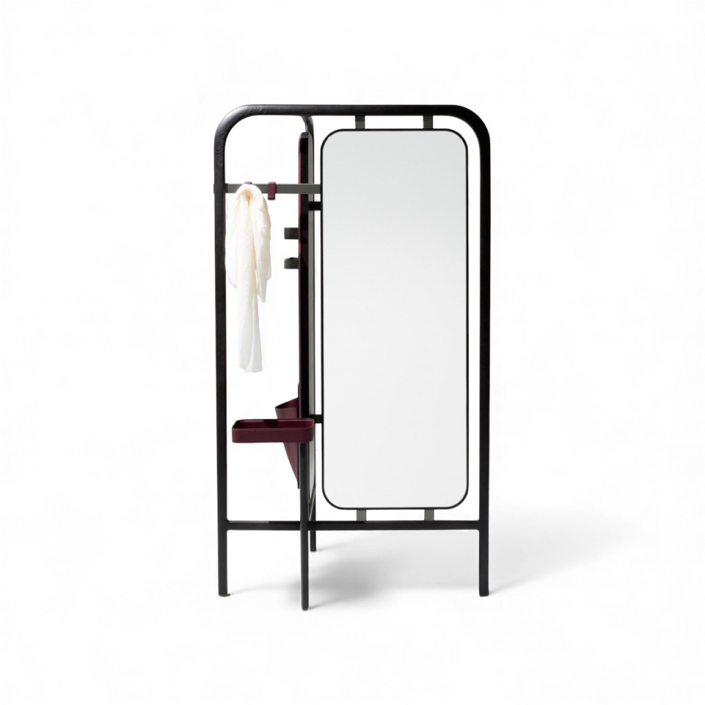 Giorgetti Amiral Valet Stand STILL LIFE S 1 01