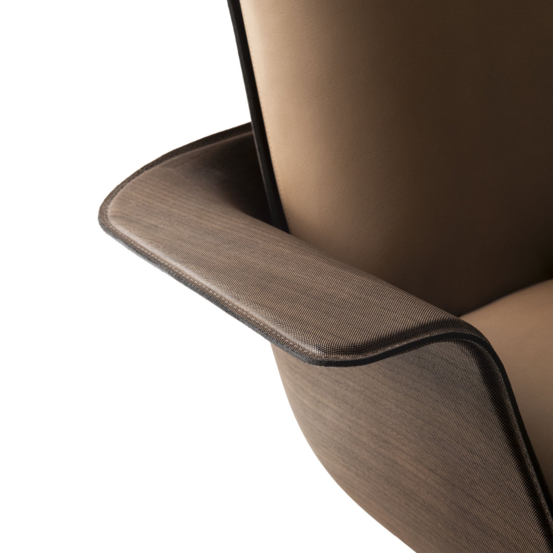 Giorgetti Clori Armchair STILL LIFE S 2 06