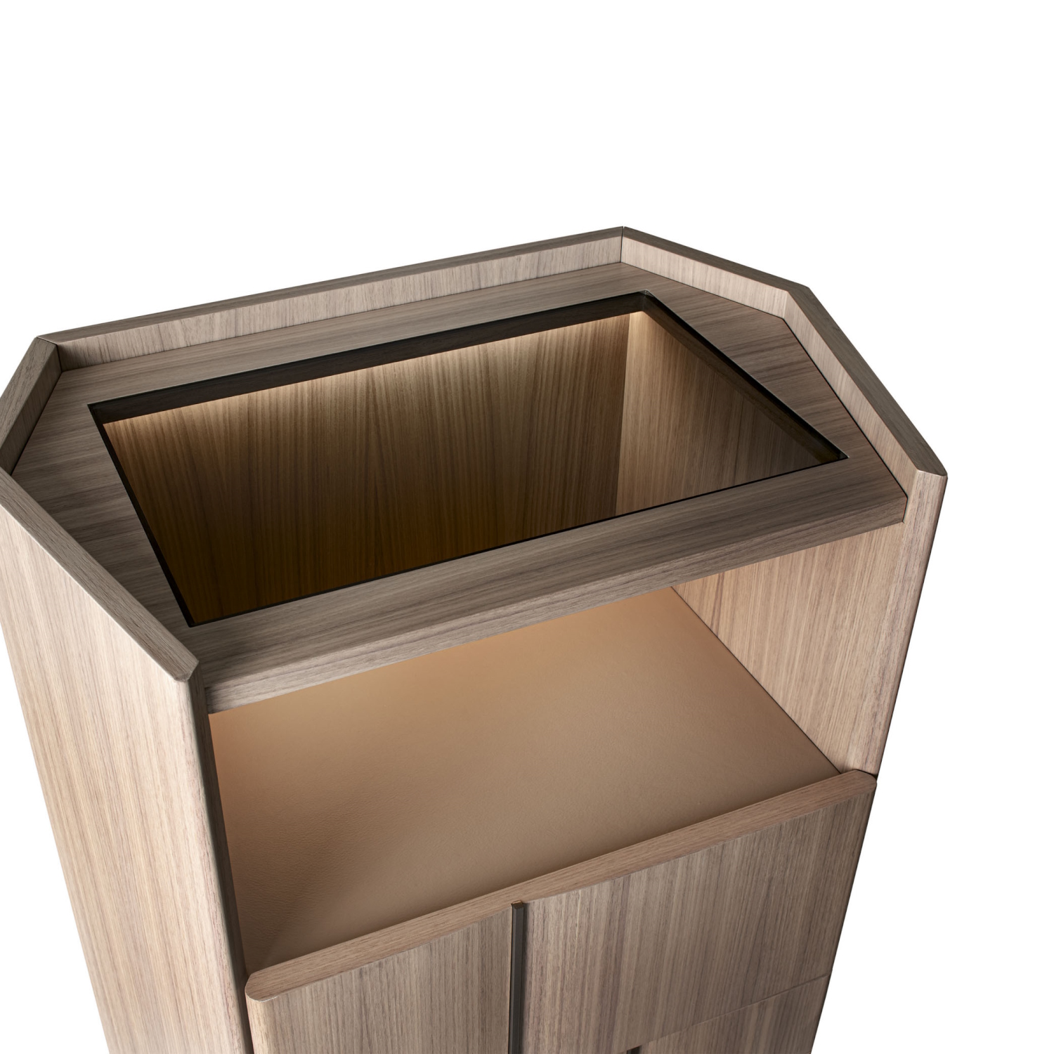 Giorgetti Delphi Tall Chest of Drawers STILL LIFE 04